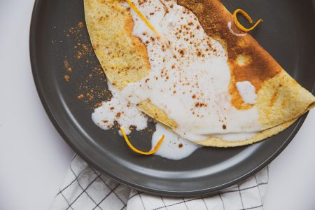 Omlet pomarańczowo-cynamonowy